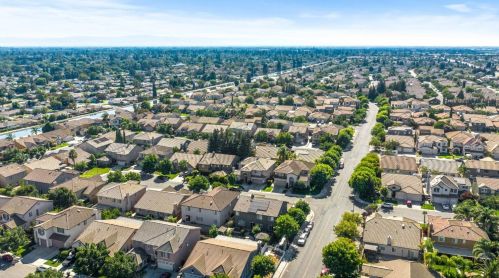 4021 Calistoga Ct, Modesto CA  95356-8987 exterior