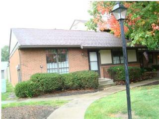 4 Woodview Dr, Perrysburg, OH 43551-3153