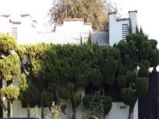 612 Bradfield Ave, Compton, CA 90221-2305