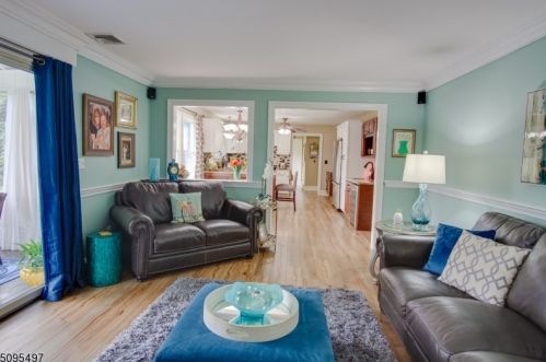25 Martingale Dr, Wantage NJ  07461-2857 exterior
