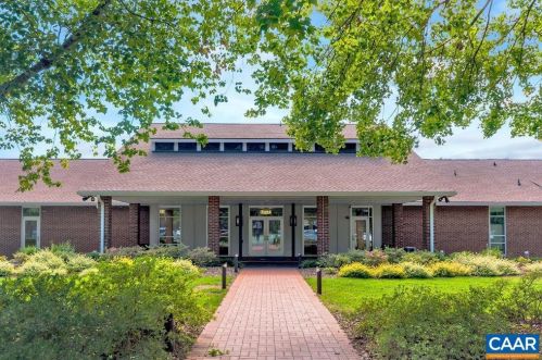 2 Riverside Dr, Bybee VA  22963-2021 exterior