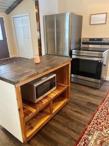 10705 2nd Ave, Lco Commercial Cent WI  54843-6580 exterior