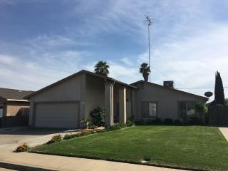 20299 Rhinestone Dr, Hilmar, CA 95324-9370