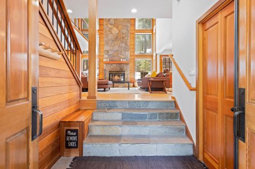 737 Conifer, Truckee, CA 96161-3942