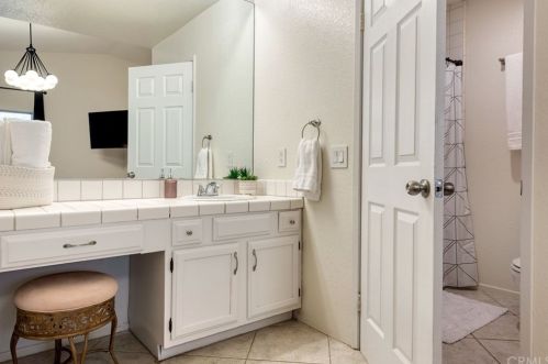 51899 Avenida Carranza, La Quinta CA  92253-3156 exterior