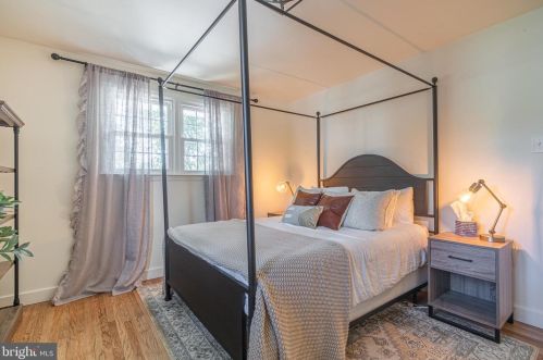 419 Hartford Dr, Riverton NJ  08077-4021 exterior