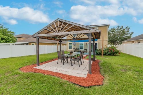 13219 Waterford Castle Dr, Dade City FL  33525-5213 exterior