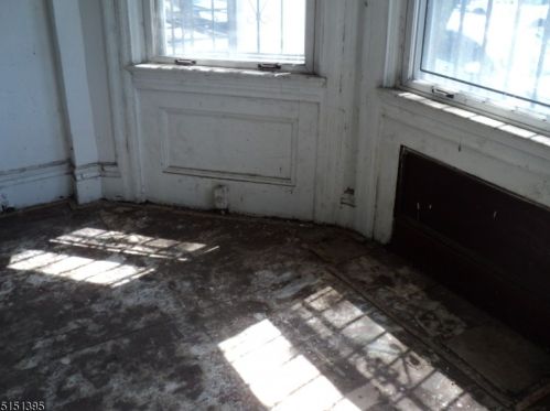443 14th Ave, Irvington, NJ 07111-3801