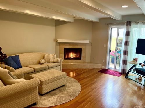 2611 Ruhland Ave, Redondo Beach, CA 90278-2601