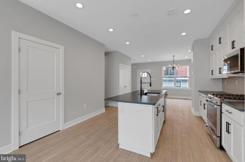 328 Walnut St, Collegeville PA  19426-3601 exterior