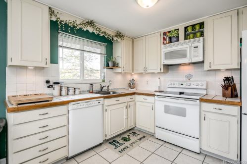 10101 Melody Dr, Denver CO 80260-6061 exterior