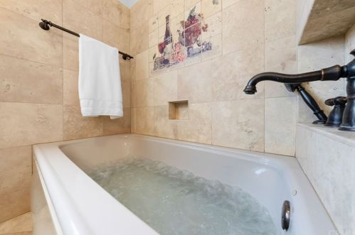 2114 Caddington Dr, Palos Verdes Estates CA  90275-2015 exterior