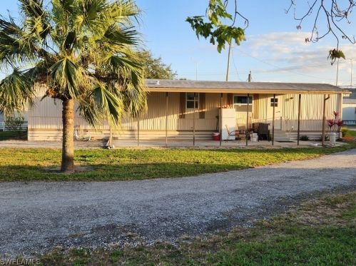 100 1st St, Moore Haven, FL 33471-2404