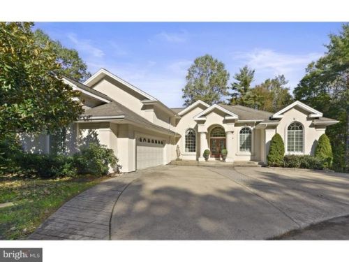17 Cottage Hl, Primrose, PA 17901-1931