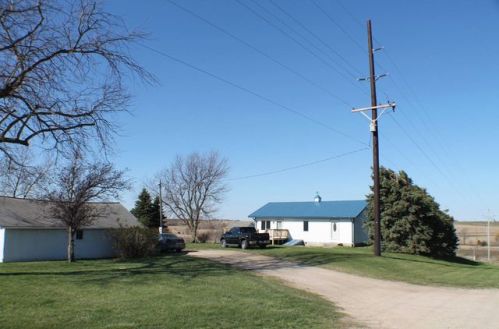 1922 210th St, Gravity, IA 50848-7517
