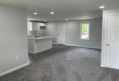 422 4th St, Washington Ch, OH 43160-2503