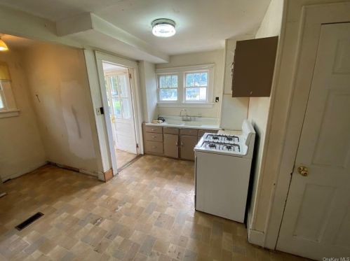 700 Route 211, Middletown NY  10940-7573 exterior