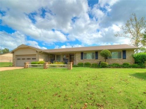 634 Aqua Clear Dr, Mustang, OK 73064-1104