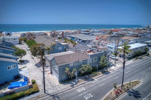 126 33 St, Newport Beach CA  92663-3028 exterior