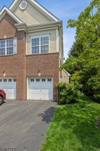 76 Taft Ln, Morristown, NJ 07960-6110
