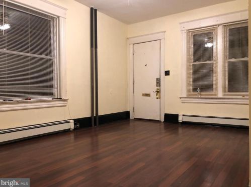 37 Delawareview Ave, Trenton NJ 08618-5607 exterior