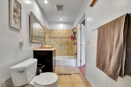 17119 Saticoy St, Van Nuys CA 91406-2146 exterior