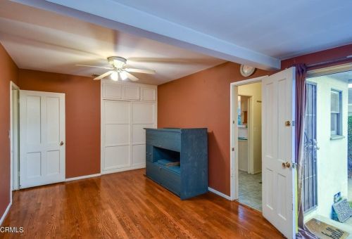 7731 Amestoy Ave, Van Nuys CA 91406-1601 exterior