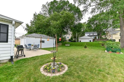 181 Glenview Ave, Milwaukee WI 53213-3323 exterior