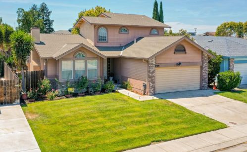 16211 Saguaro Ln, Lathrop, CA 95330-9673