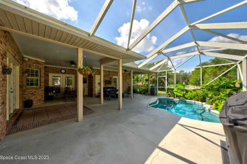 3910 Wateroak Way, Titusville FL  32796-1475 exterior