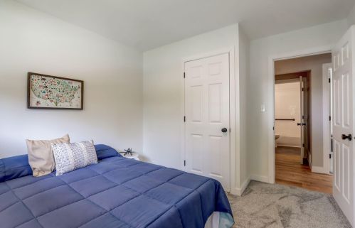 4460 Glenway St, Milwaukee WI 53225-4449 exterior