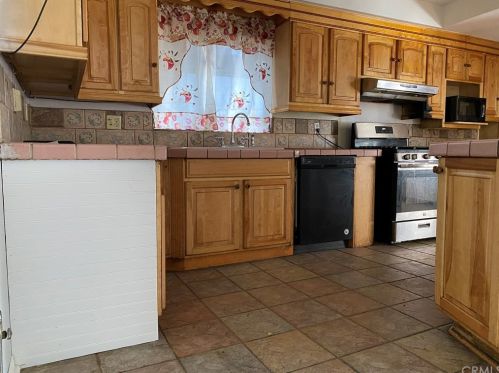 865 Pampas Ave, Rialto CA  92376-4474 exterior