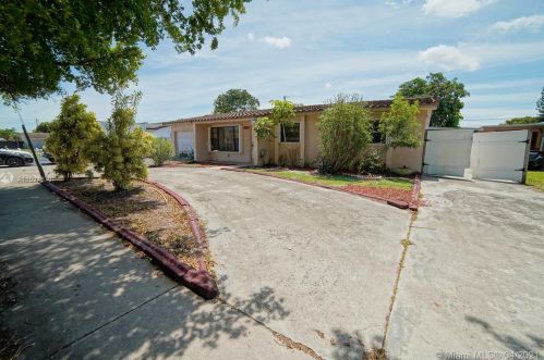 1470 76th St, Hialeah, FL 33014-3313