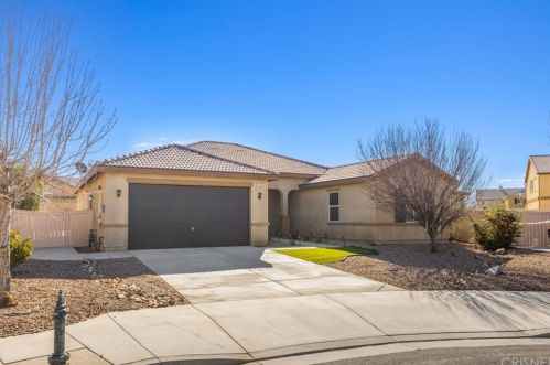 1724 Milling St, Lancaster, CA