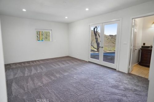 30009 Hunstock St, Santa Clarita CA  91384-2456 exterior