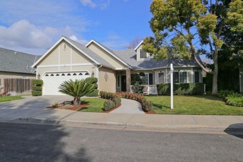 2688 Kelso Ave, Fresno, CA 93720-5349