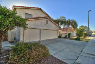 12423 57th Dr, Glendale, AZ 85304-1848