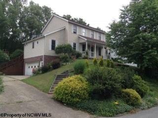 4 Lamplighter Ln, Morgantown, WV 26508-8618