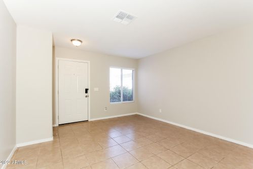 11215 Devonshire Ave, Phoenix AZ  85037-5346 exterior