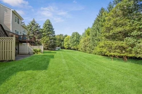 24 Deer Xing Dr, Fishkill NY  12524-1362 exterior