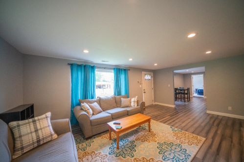 3 Gumbert Dr, Amelia, OH 45102-1438