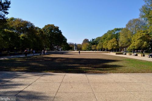 730 11th St, Washington DC  20003-3703 exterior