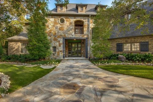 5802 Chamberlyne Dr, Frisco TX  75034-4884 exterior