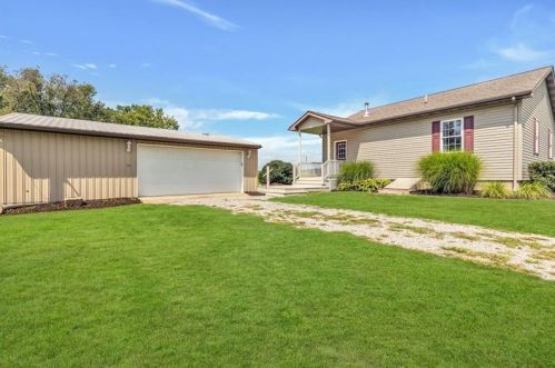 421 Pleasant Hl Rd, Hookstown PA  15050-1516 exterior
