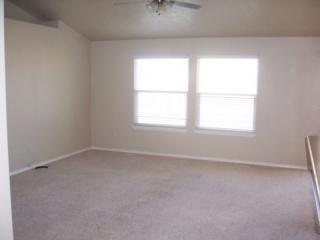 916 Stronghold Ave, Meridian ID  83642-4694 exterior