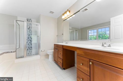 5329 Jacobs Creek Pl, Haymarket VA  20169-6152 exterior