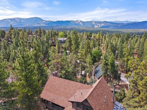 1157 Green Mountain Dr, Big Bear City, CA 92314-8982