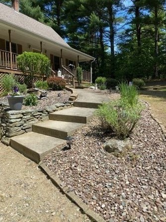 5 Old Stafford Rd, Monson, MA 01057-9718