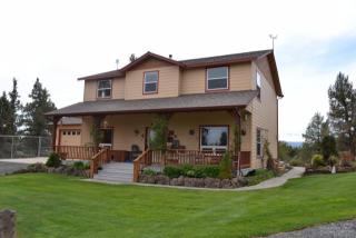 67143 Fryrear Rd, Bend OR  97701-9194 exterior