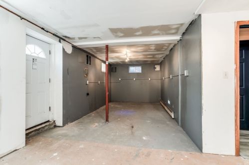 12 Ramblewood Rd, Shoreham NY  11786-2300 exterior